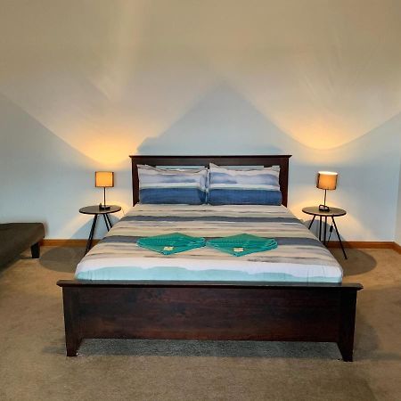 Bee'S Place - 3 Bedroom Home On 10 Acres Of Land With Distant Ocean Views Emu Bay Dış mekan fotoğraf