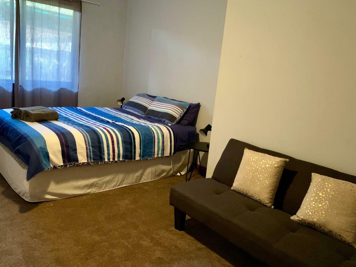 Bee'S Place - 3 Bedroom Home On 10 Acres Of Land With Distant Ocean Views Emu Bay Dış mekan fotoğraf